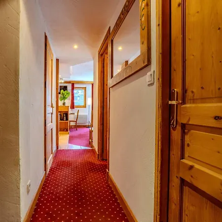 Charming 1 Bedroom Ski-in Out 4p - L'eskival Appartement Val Thorens
